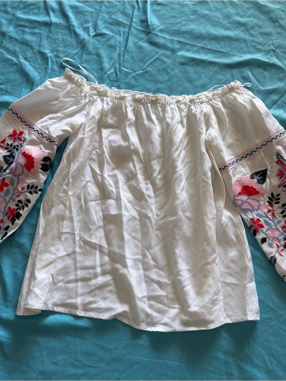 SUGAR LIPS Off The Shoulder Embroidered Blouse White Floral Puff Sleeve Boho XS